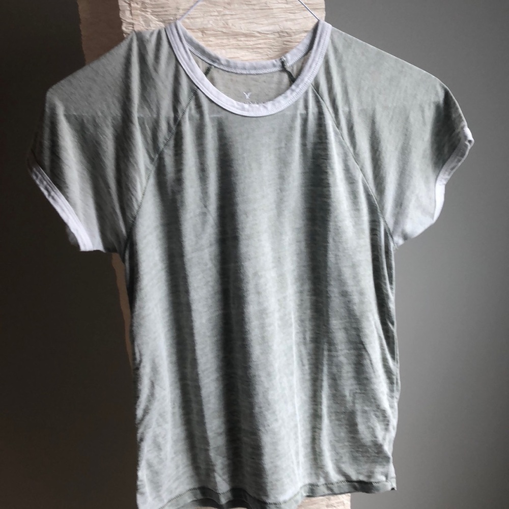 American Eagle T-shirt